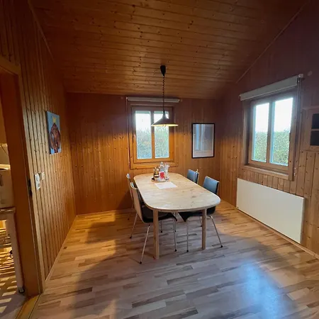 Ferienhaeuschen 200 M Vom See, Mit Eigenem Garten, Urlaub Mit Hund In Der Σπίτι διακοπών *