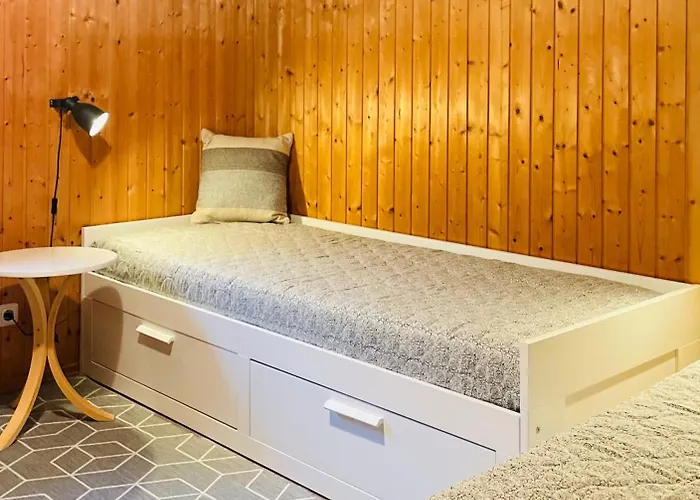 Ferienhaus In Am See, Mit Eigenem Garten, Mit Vierbeiner! Postmünster