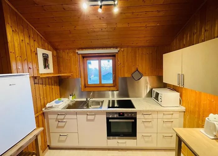 In Am See, Mit Eigenem Garten, Mit Vierbeiner! Ferienhaus Postmünster
